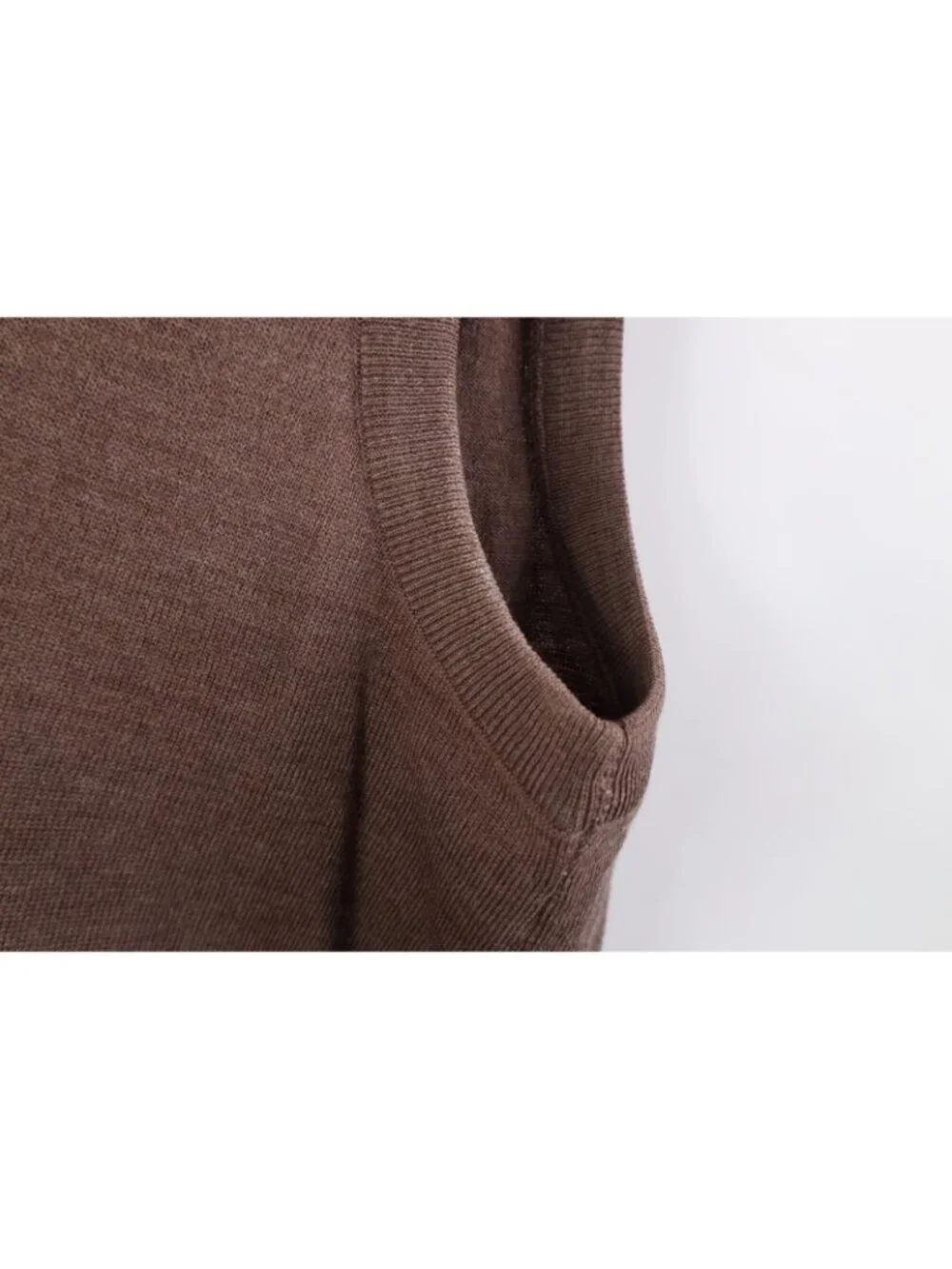 Vtg 90s Streetwear Mens 42 Distressed Blank Merino Wool Knit Sweater Vest Brown